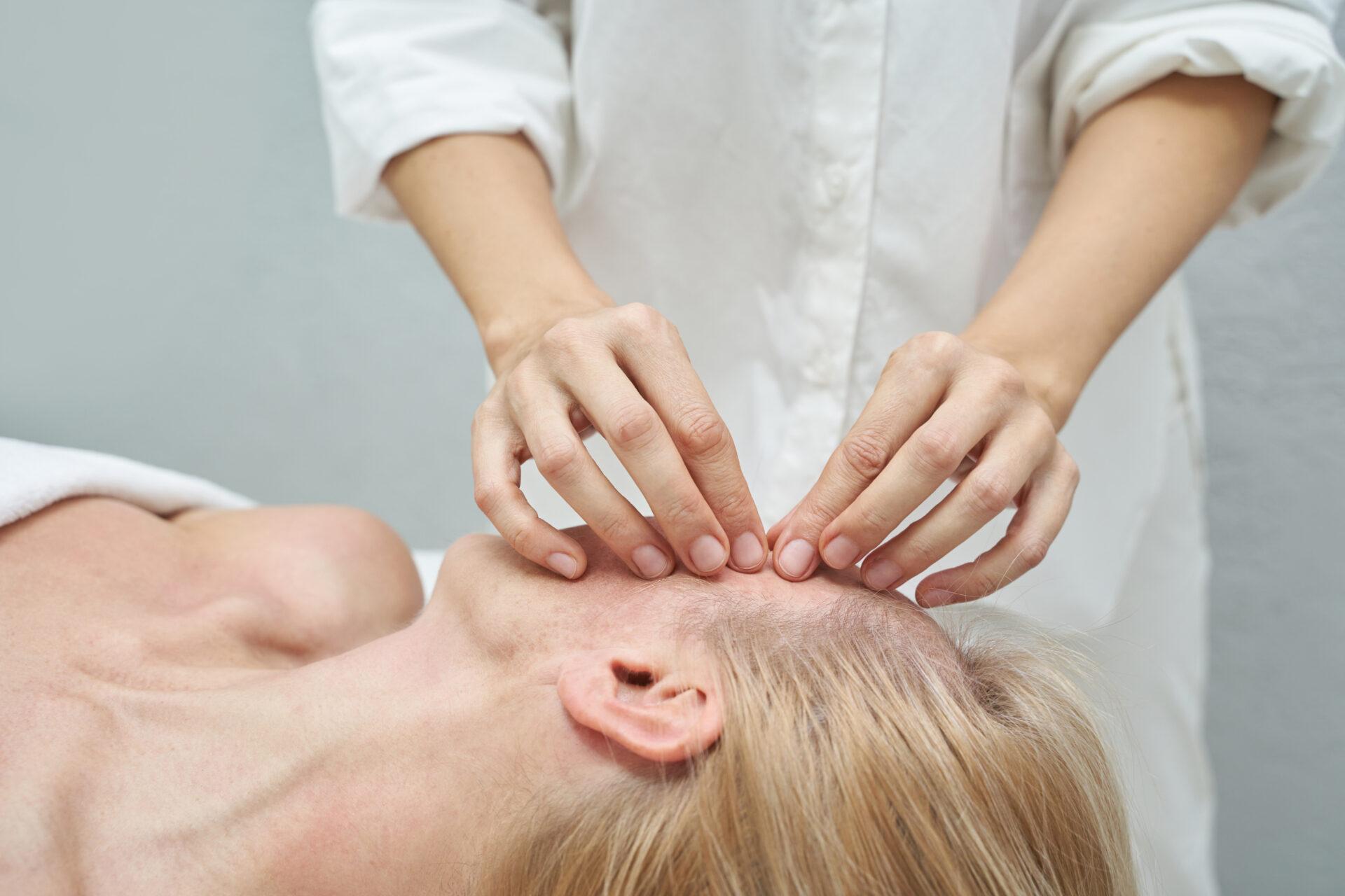 osteopatía dolor de cabeza